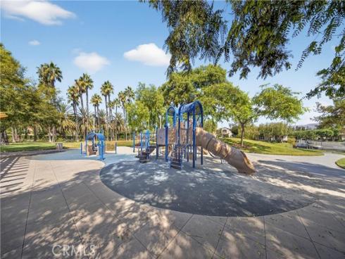 10  Calais  , Irvine, CA