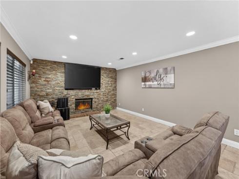 10  Calais  , Irvine, CA