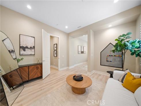 53  Hornbill  , Irvine, CA