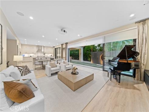 53  Hornbill  , Irvine, CA