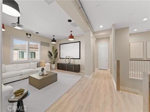 53  Hornbill  , Irvine, CA