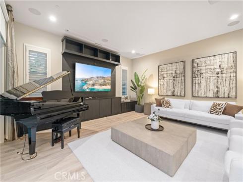 53  Hornbill  , Irvine, CA