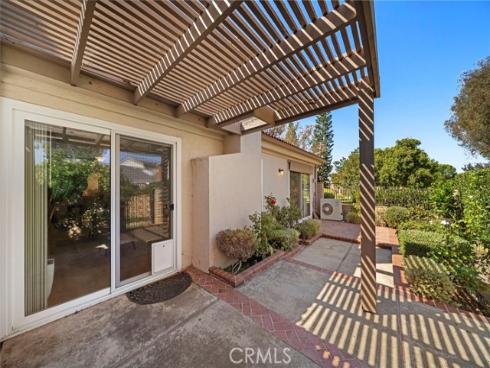 22  Meadowsweet  , Irvine, CA