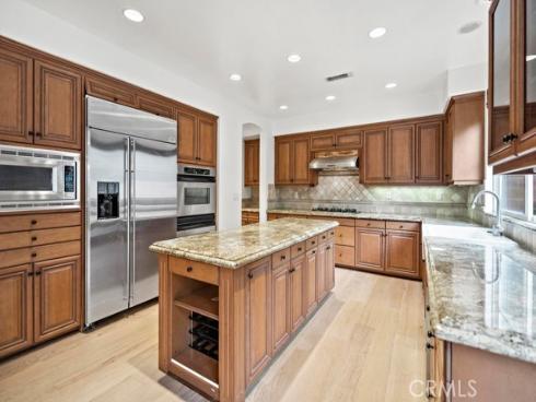 33  Modesto  , Irvine, CA