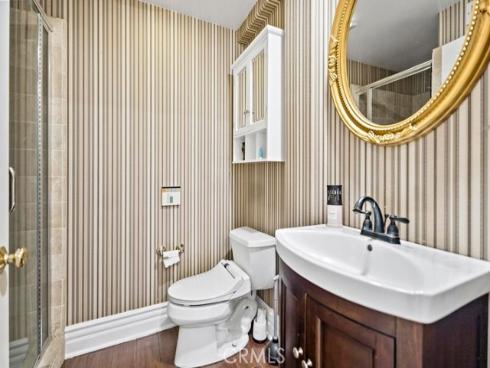 33  Modesto  , Irvine, CA