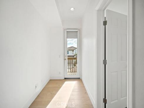 33  Modesto  , Irvine, CA