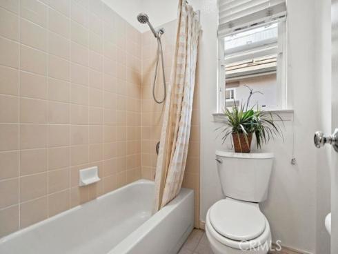 33  Modesto  , Irvine, CA