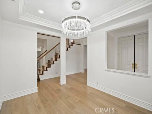 33  Modesto  , Irvine, CA