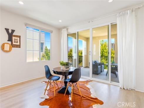 747  Beacon  , Irvine, CA