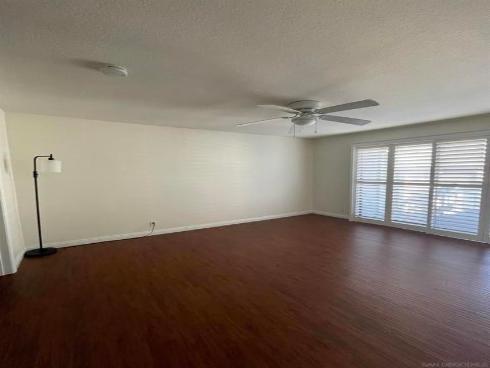 115  Huntington  , Irvine, CA