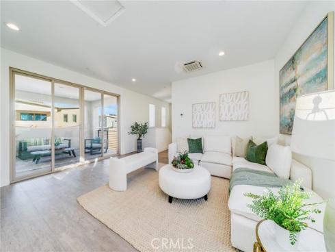 196  Episode  , Irvine, CA