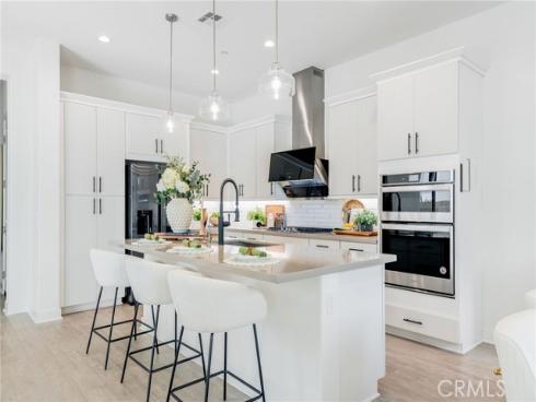 196  Episode  , Irvine, CA