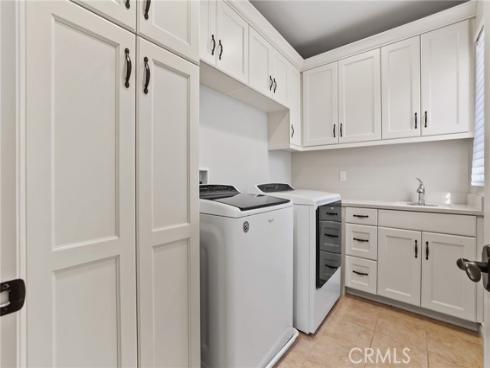 10  Shadybend  , Irvine, CA