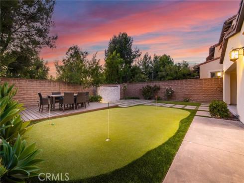 10  Shadybend  , Irvine, CA