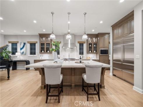 212  Clear Falls  , Irvine, CA