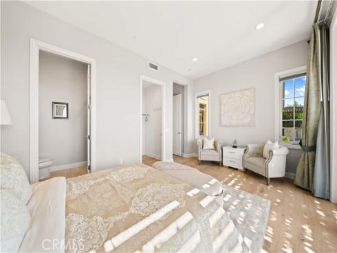 212  Clear Falls  , Irvine, CA