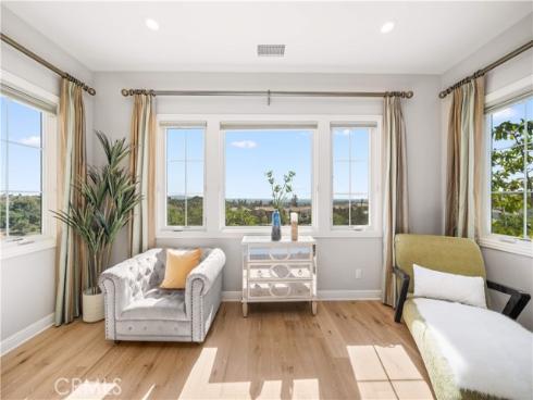 212  Clear Falls  , Irvine, CA