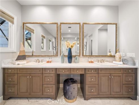 212  Clear Falls  , Irvine, CA