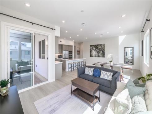 155  Sash  , Irvine, CA