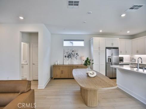 187  Junco  , Irvine, CA