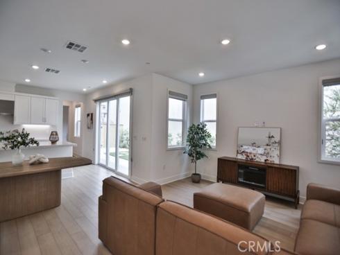 187  Junco  , Irvine, CA