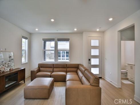 187  Junco  , Irvine, CA