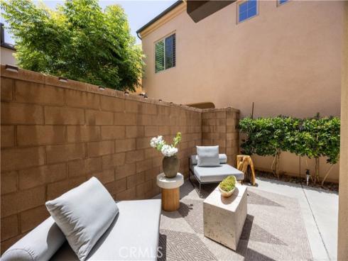 134  Milky Way  , Irvine, CA