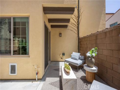 134  Milky Way  , Irvine, CA