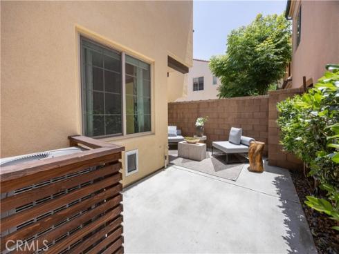 134  Milky Way  , Irvine, CA