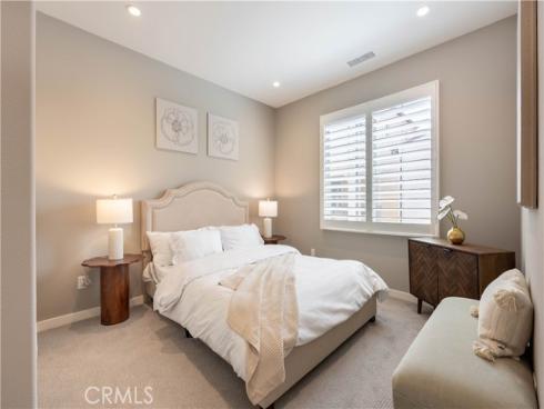 134  Milky Way  , Irvine, CA