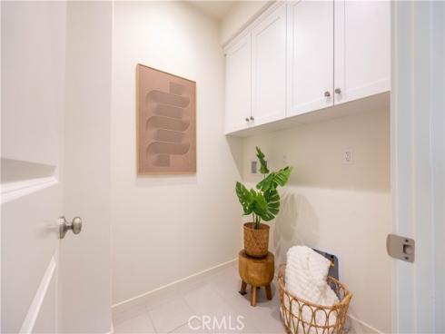 134  Milky Way  , Irvine, CA