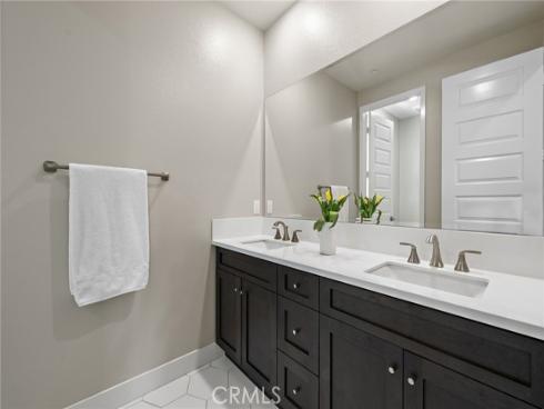 163  Crossover  , Irvine, CA