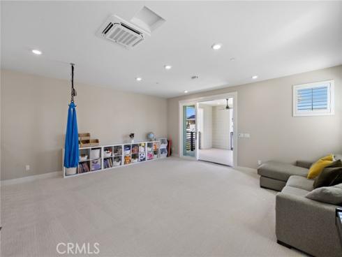 163  Crossover  , Irvine, CA