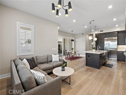 163  Crossover  , Irvine, CA