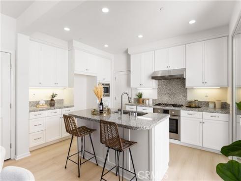 54  Jade Flower  , Irvine, CA