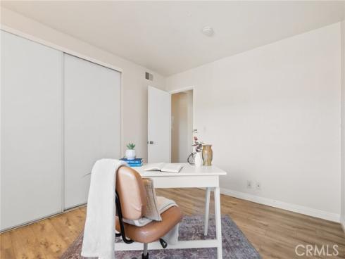 69  Tarocco  , Irvine, CA