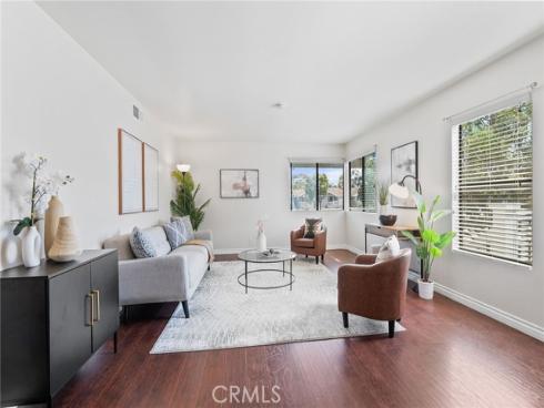 69  Tarocco  , Irvine, CA