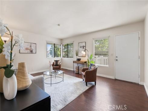 69  Tarocco  , Irvine, CA