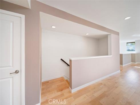 87  Waldorf  , Irvine, CA