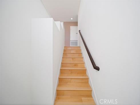 87  Waldorf  , Irvine, CA