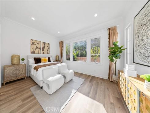 111  great oak  , Irvine, CA