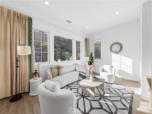 111  great oak  , Irvine, CA