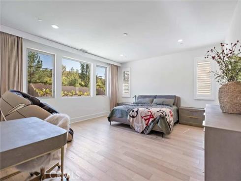 52  Pedigree  , Irvine, CA