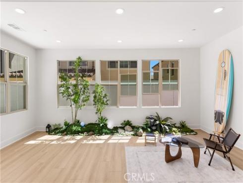 168  Somera  , Irvine, CA