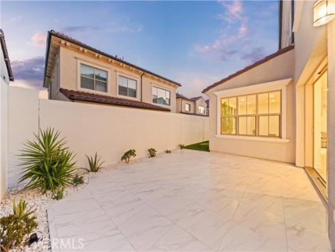 168  Somera  , Irvine, CA
