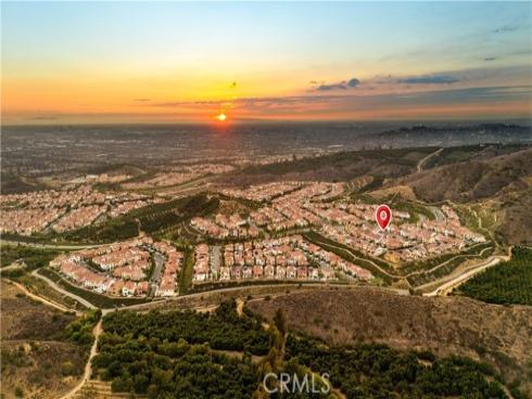 168  Somera  , Irvine, CA