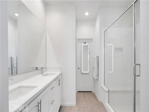 125  Allusion  , Irvine, CA