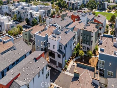 125  Allusion  , Irvine, CA