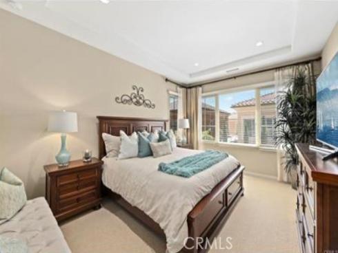 83  Bianco  , Irvine, CA