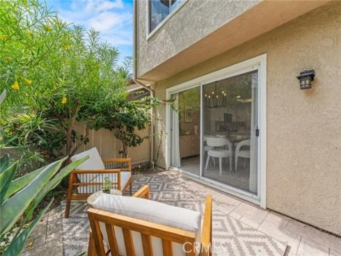 29  Stanford  93  Court, Irvine, CA